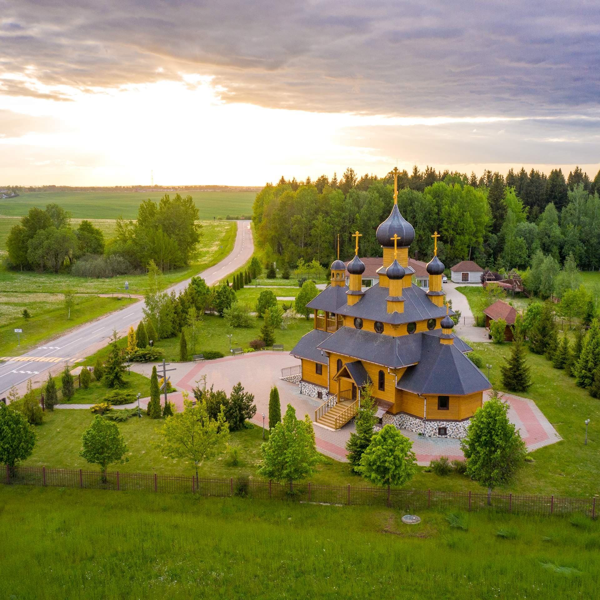 Музейны комплекс народных рамёстваў "Дудуткі".