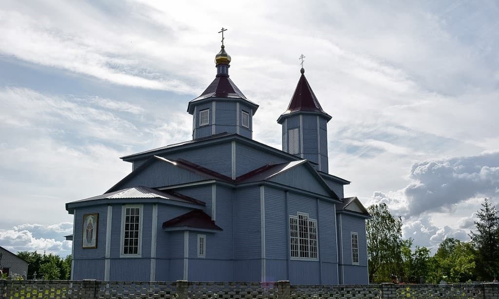 Oktyabr. Holy Protection Church.