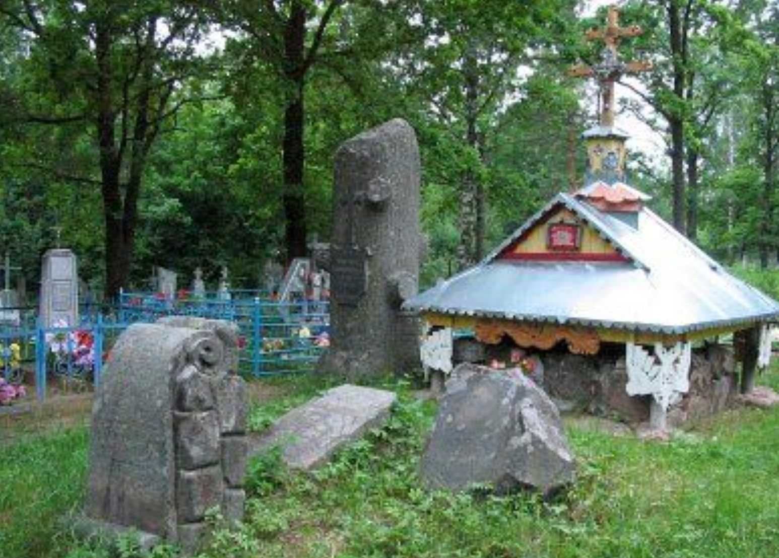 Bolshaya Stracha. Memorial chapel.