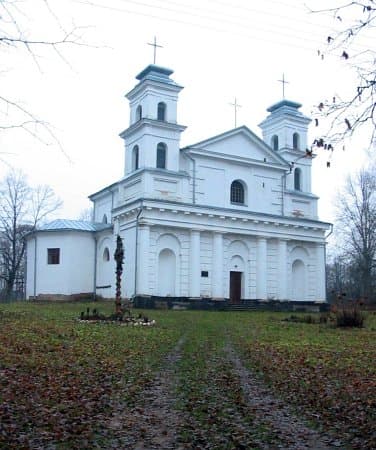 Варонча. Касцёл Святой Ганны