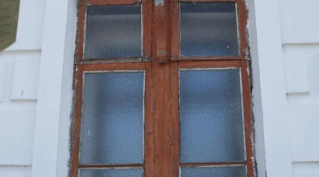 Фойна. Будынак былой паштовай станцыі.