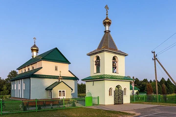 Лядовичи. Церковь Святой Параскевы Сербской.