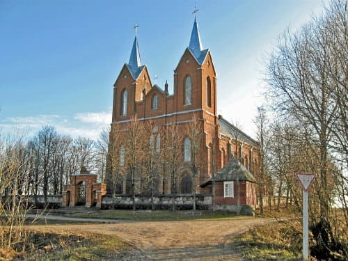 Mnuto. The Church of the Virgin Mary.