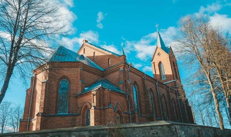 Mnuto. The Church of the Virgin Mary.