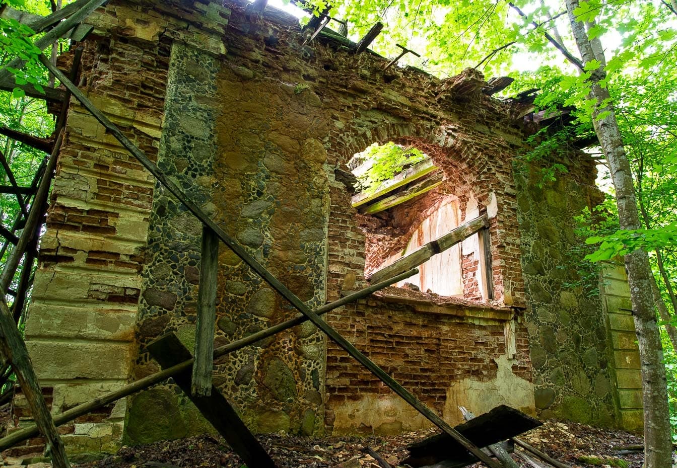 Маньковичи. Часовня-усыпальница Друцких-Любецких.