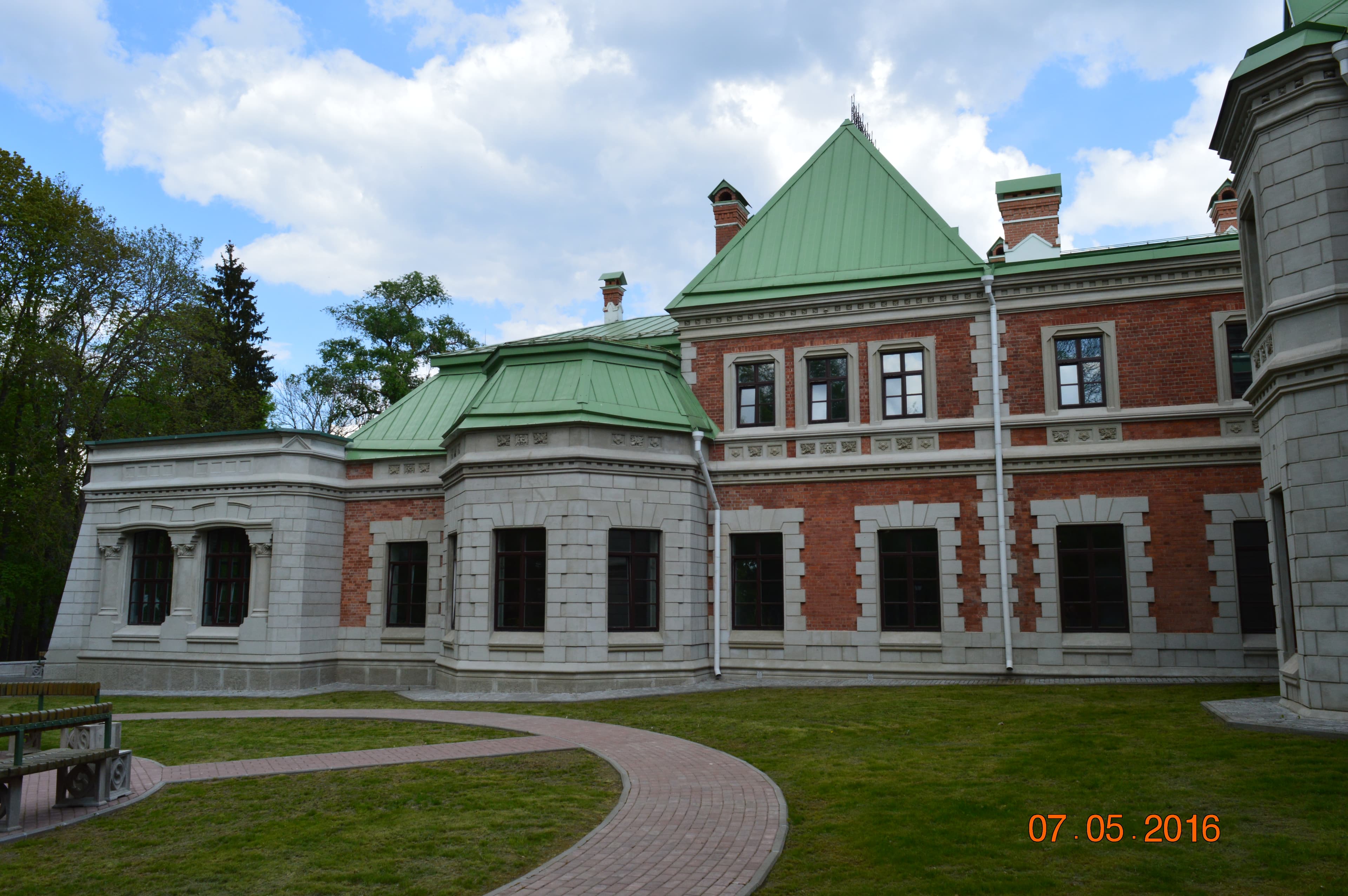 Red Coast. Kozell-Poklevsky estate.