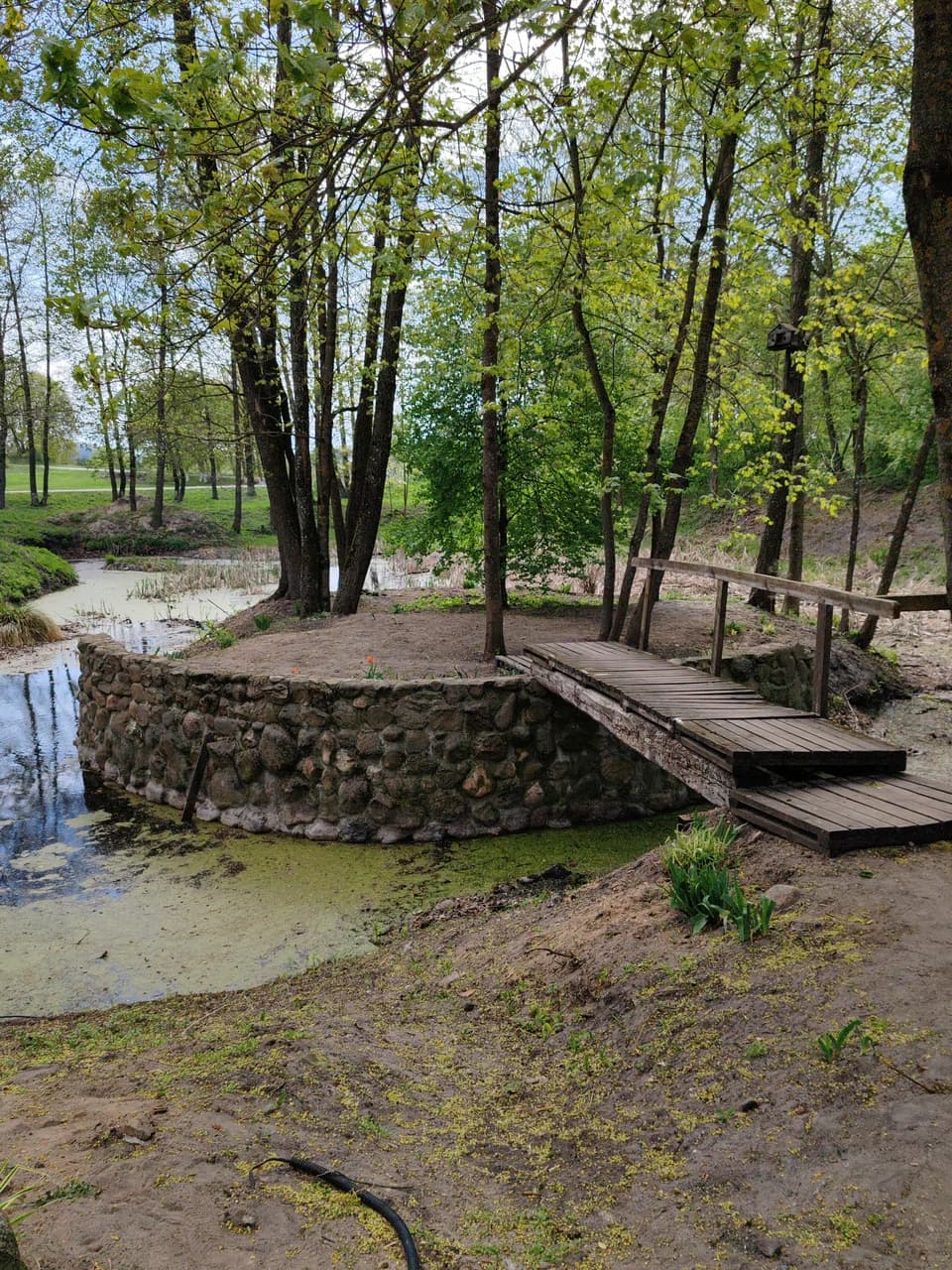 Dvorishche. The tourist complex 'Volny Melnik'.