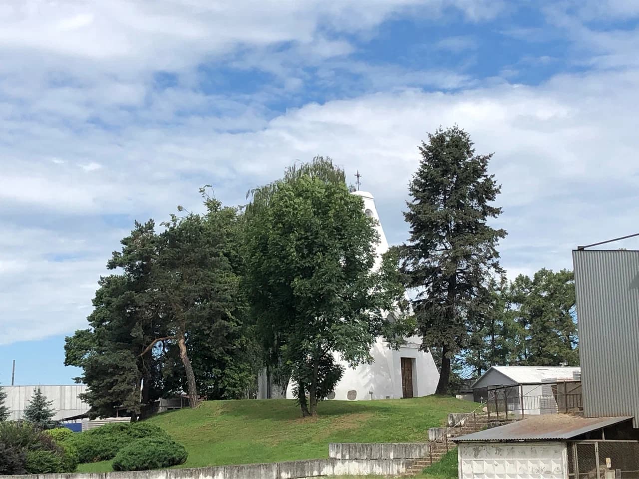 Малиновщина. Часовня-усыпальница Свенторжецких.