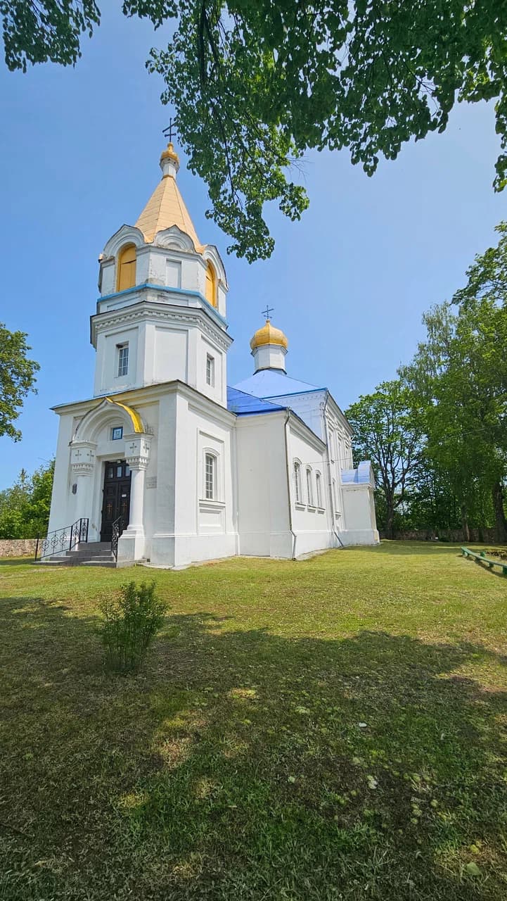 Ручица. Успенская церковь.