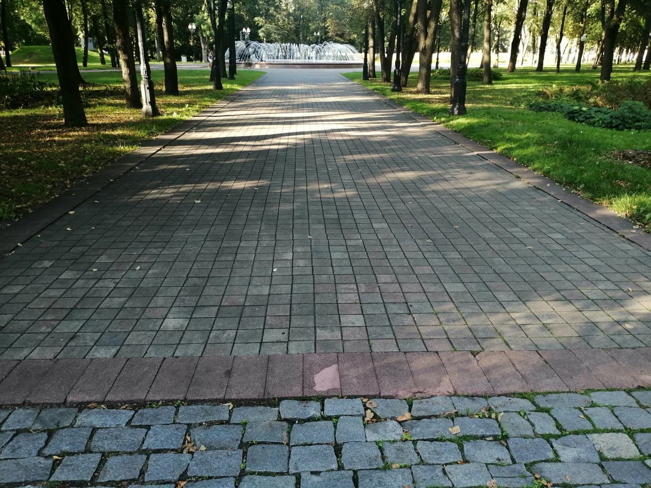 Минск. Парк имени Янки Купалы.