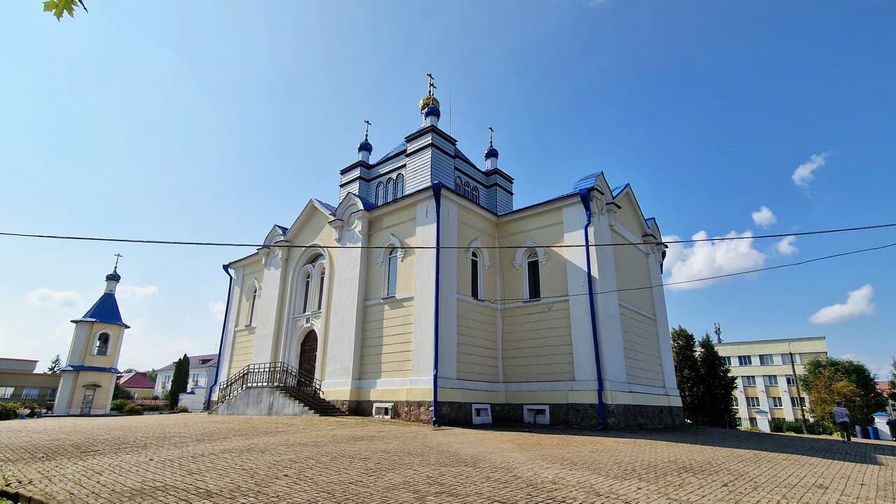 Dzerzhinsk. Intercession church.