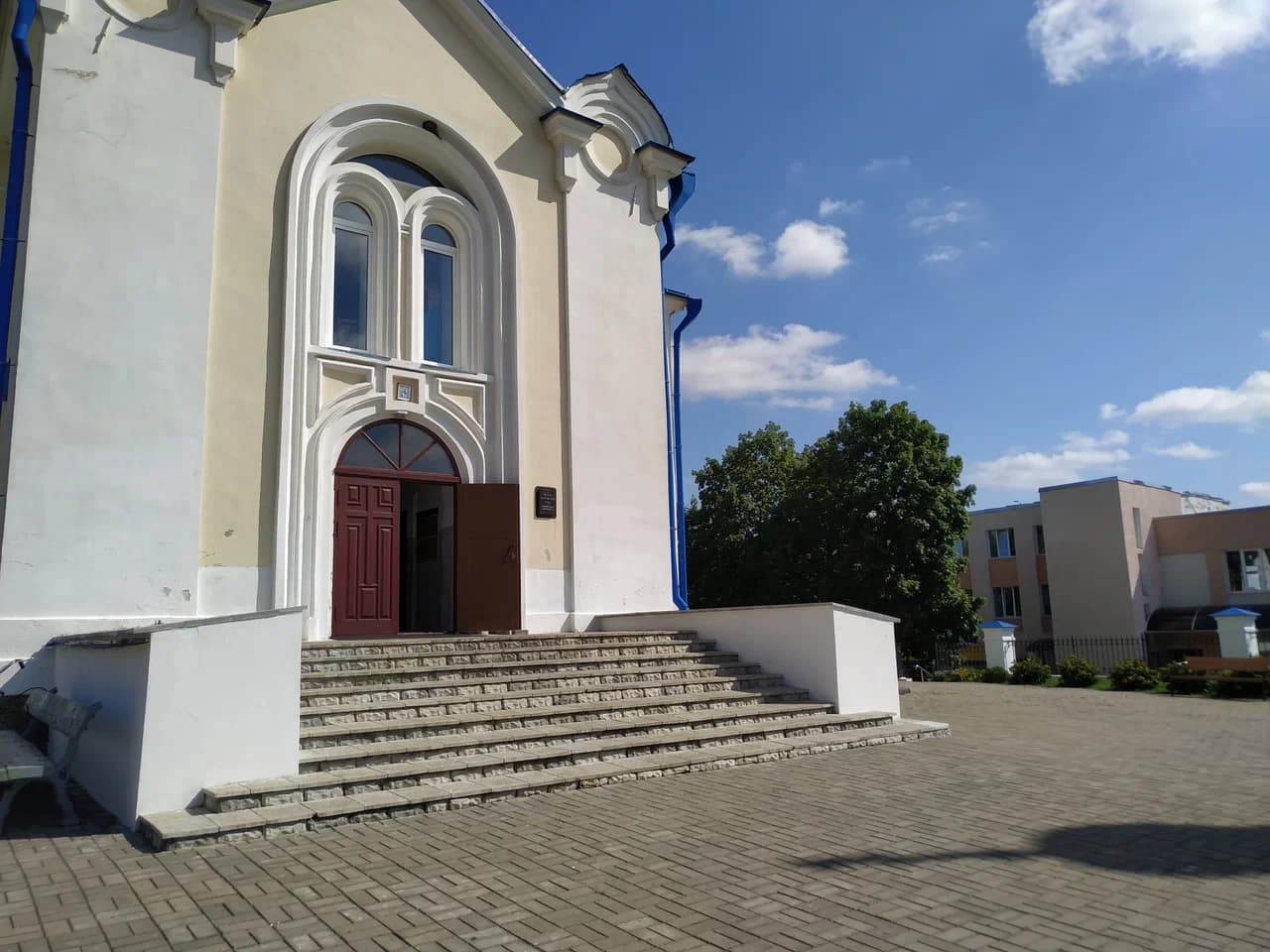 Dzerzhinsk. Intercession church.