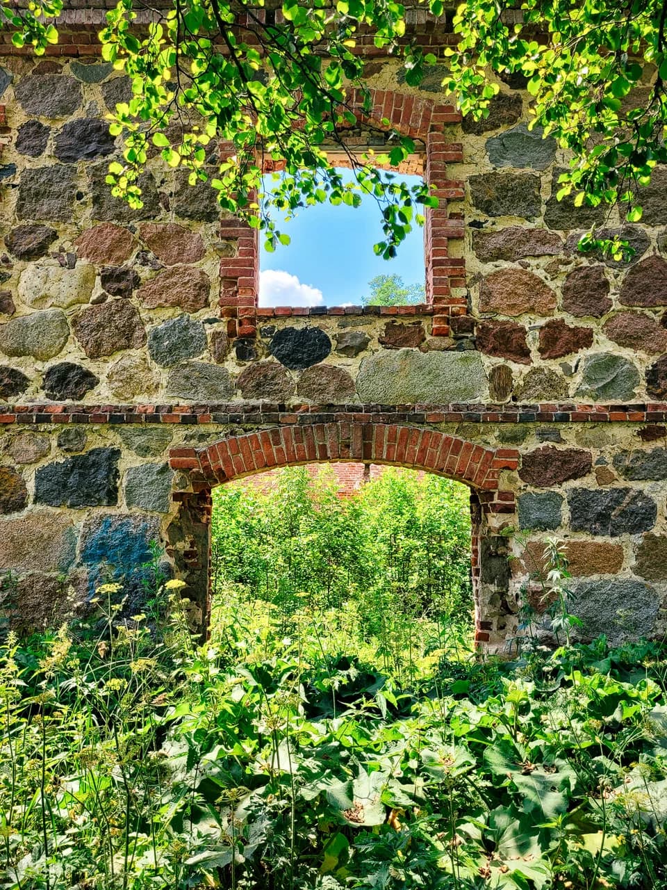 Rudnya Pilnyanskaya. Ruins of a watermill.