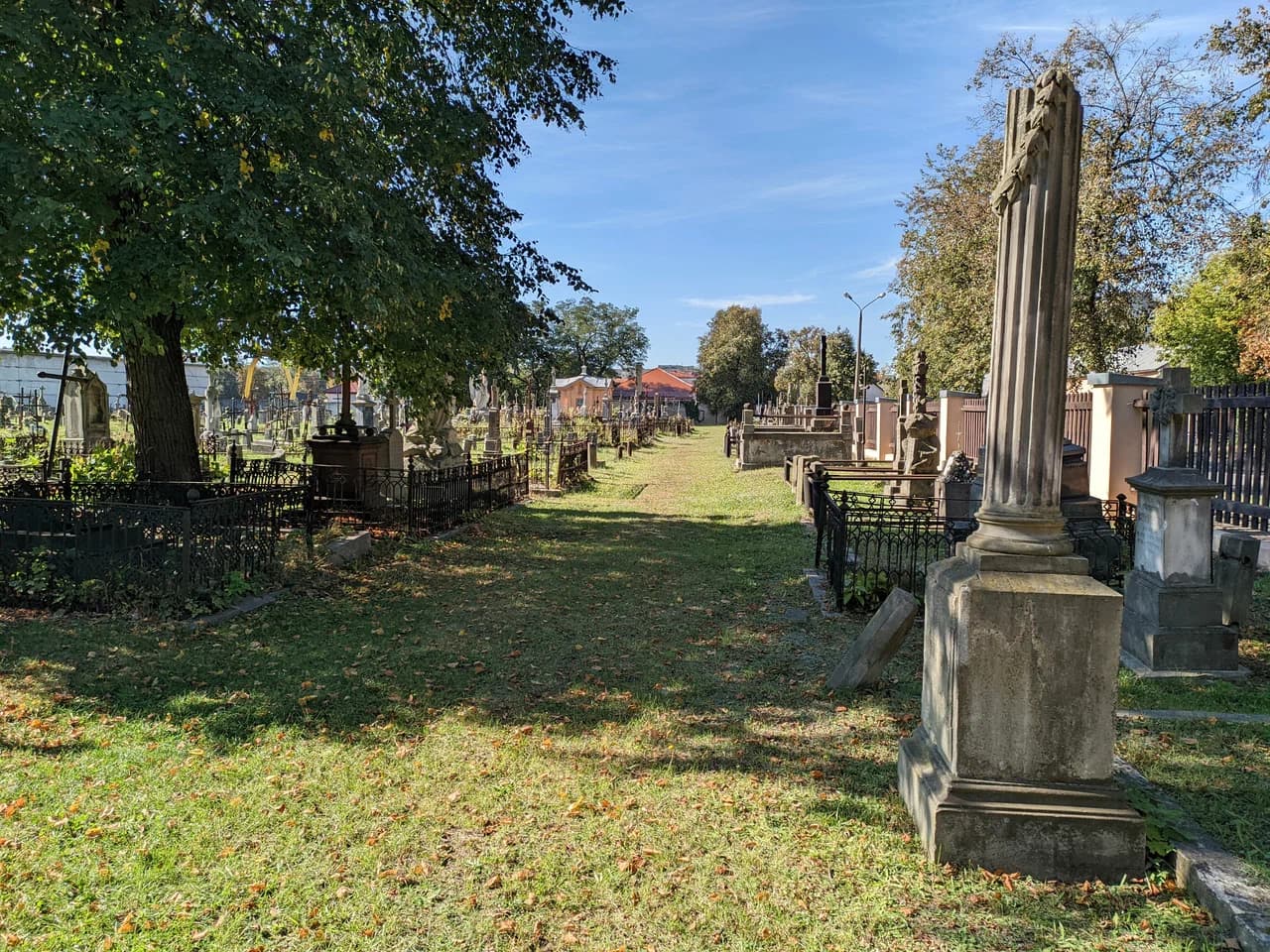 Brest. Catholic cemetery and tomb of the 19th century.
