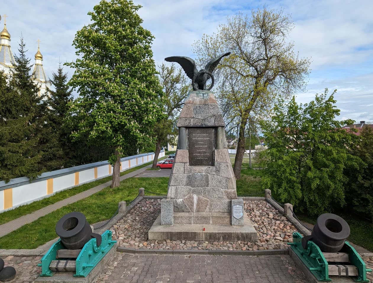 Кобрын. Помнік у гонар перамогі ў вайне 1812 года.