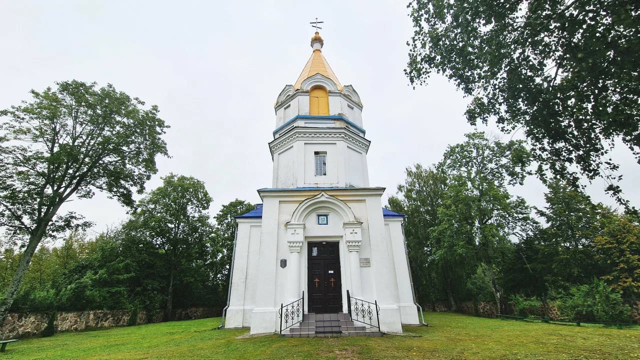 Ручица. Успенская церковь.