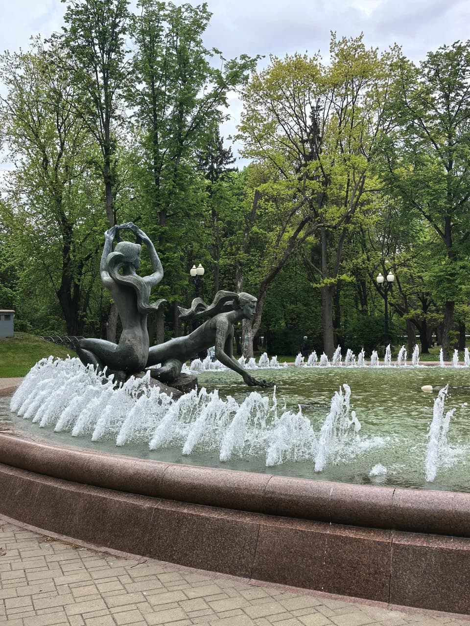 Минск. Парк имени Янки Купалы.