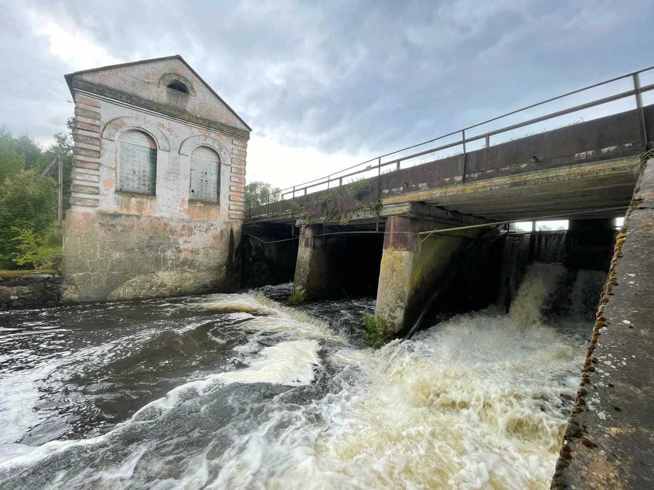 Zhemyslavl hydroelectric power station.