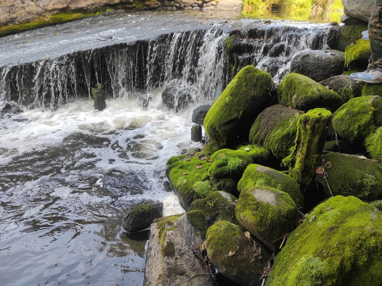 Waterfall on the Stracha River.