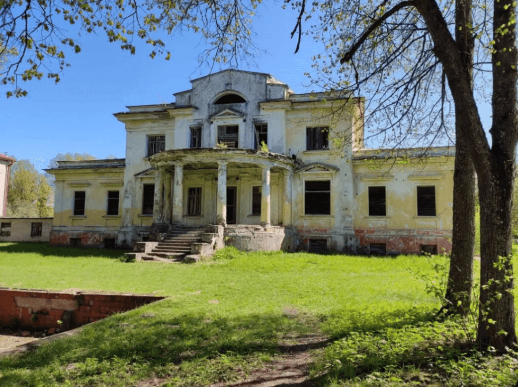 Грудзінаўка. Сядзіба графскага роду Талстых.