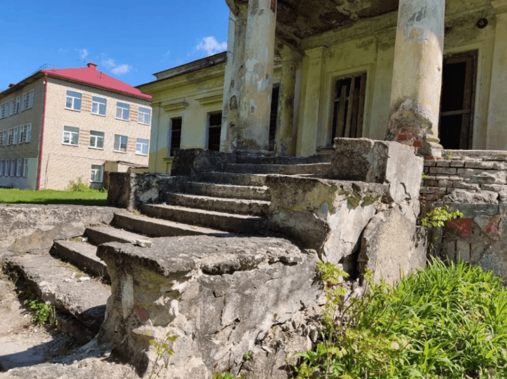 Грудзінаўка. Сядзіба графскага роду Талстых.