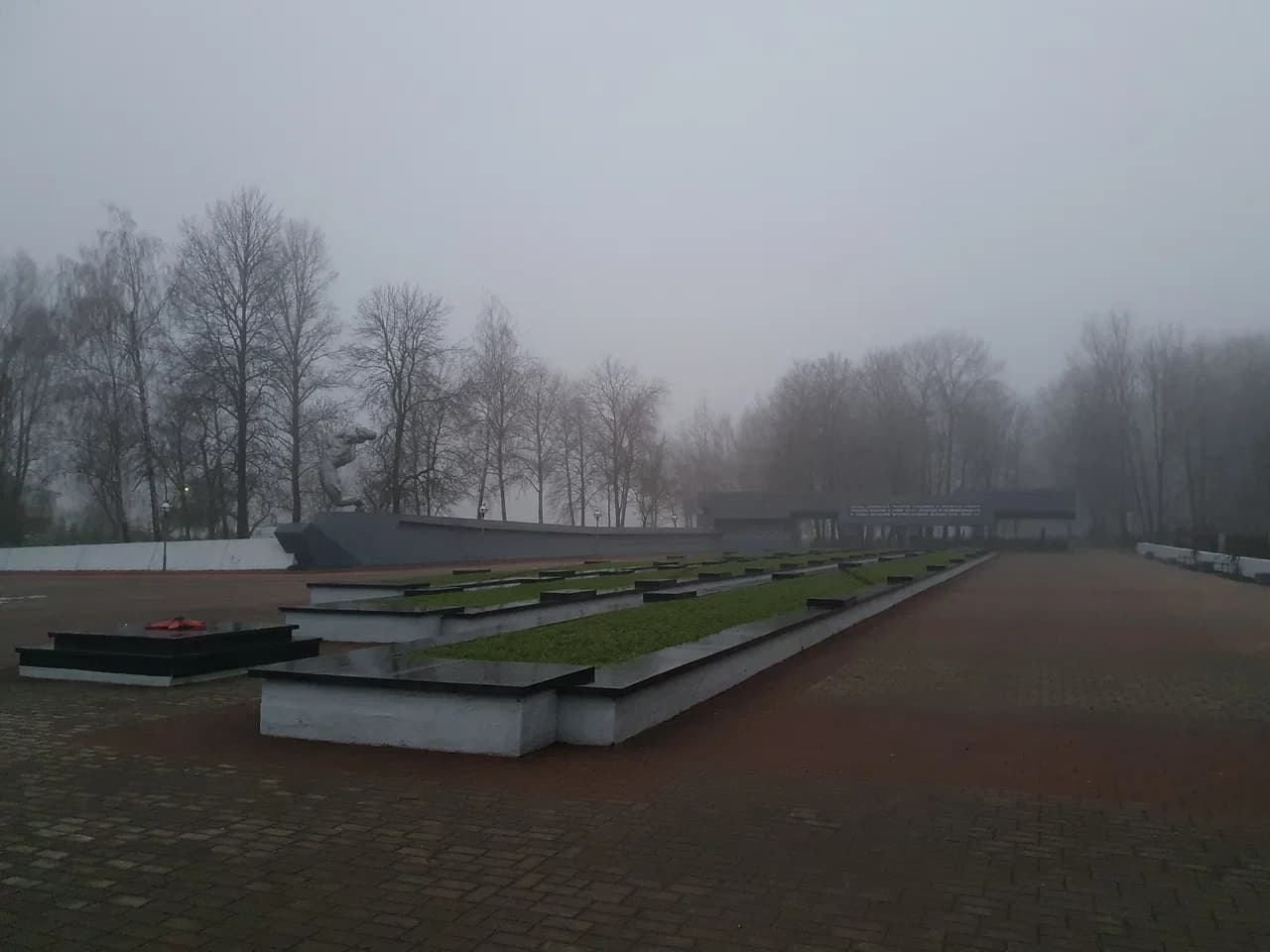 Slutsk. Memorial complex to Soviet soldiers.