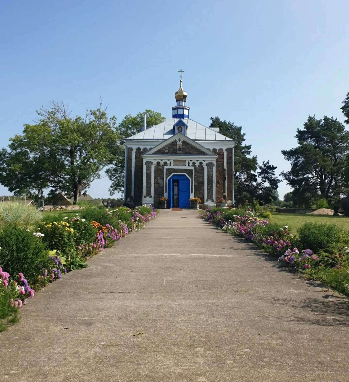 Velikie Knyazikovcy. The Pokrovsky church.