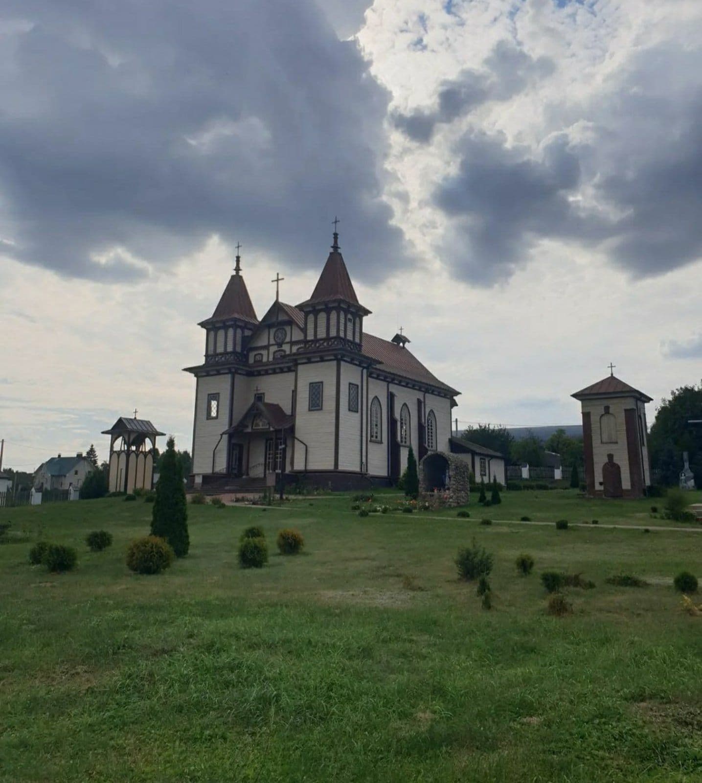 Polonechka. Yuryev Church.