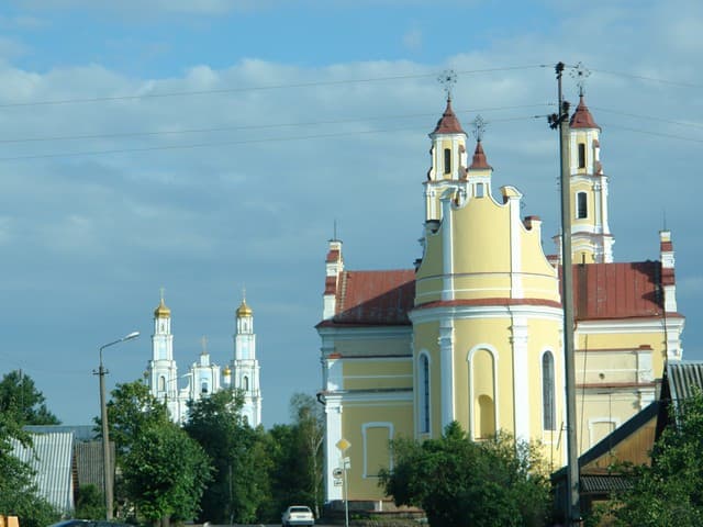 Глубокое. Костёл Святой Троицы.