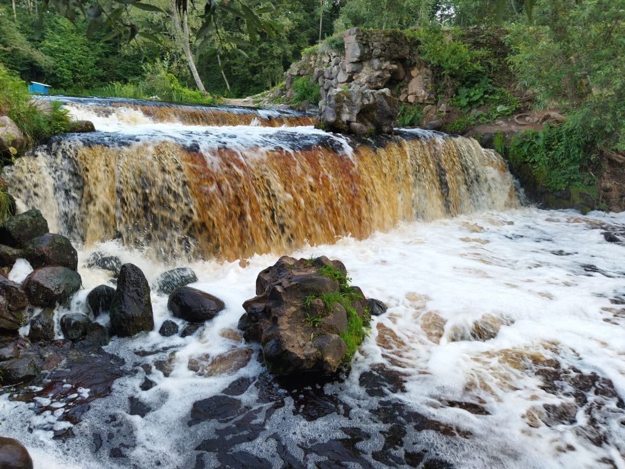 Водопад на реке Вята.