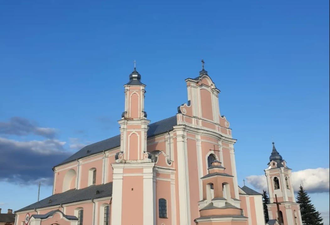 Boruny. Church of the Holy Apostles Peter and Paul.