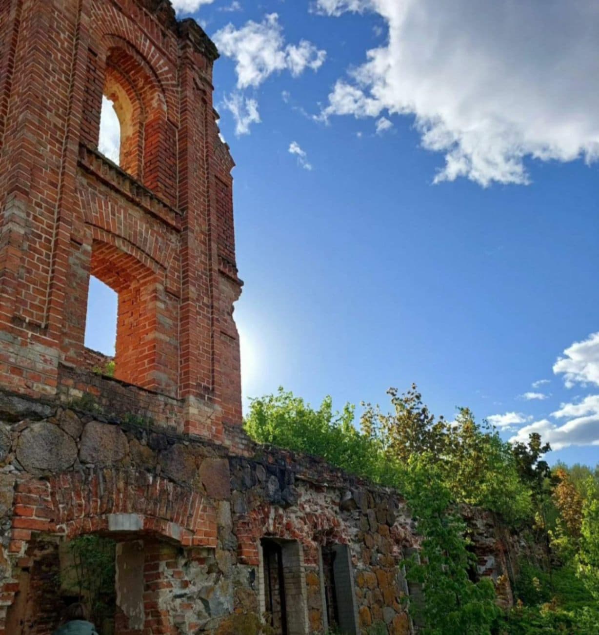 Shemetovo. Ruins of the Skirmunts' estate.