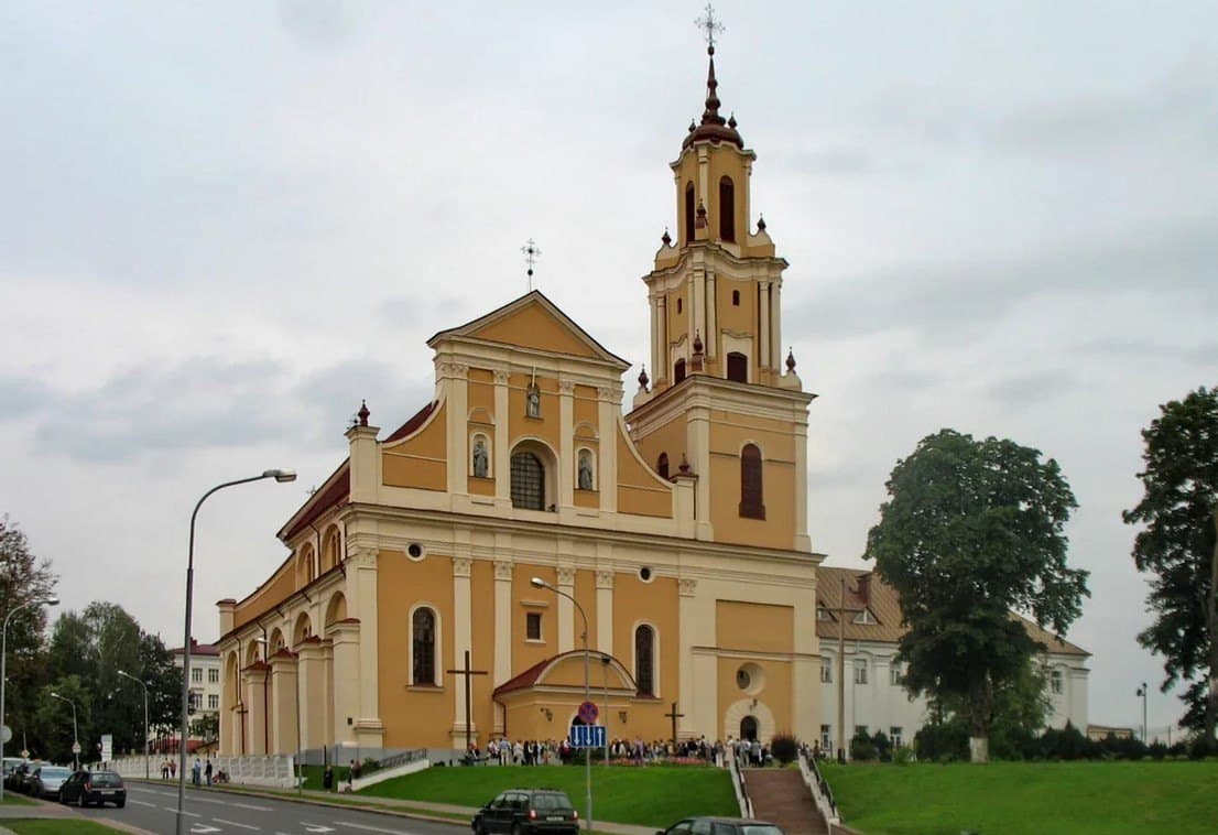 Гродно. Костёл Обретения Святого Креста.