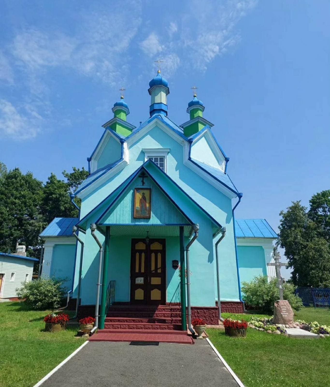 Lyubishchitsy. Church of St. Anne.