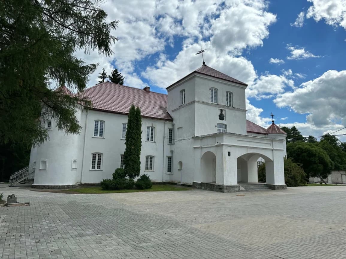 Гайцюнішкі. Дом-крэпасьць Нонхартаў.