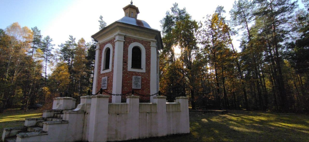 Poddubno. Chapel for those killed in the battle with Napoleon in 1812.