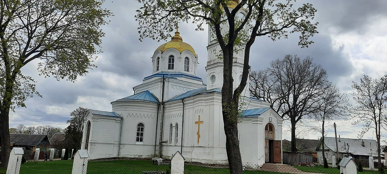 Дзісна. Царква Уваскрэшання Хрыстова.