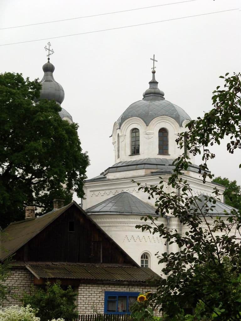 Дзісна. Царква Уваскрэшання Хрыстова.