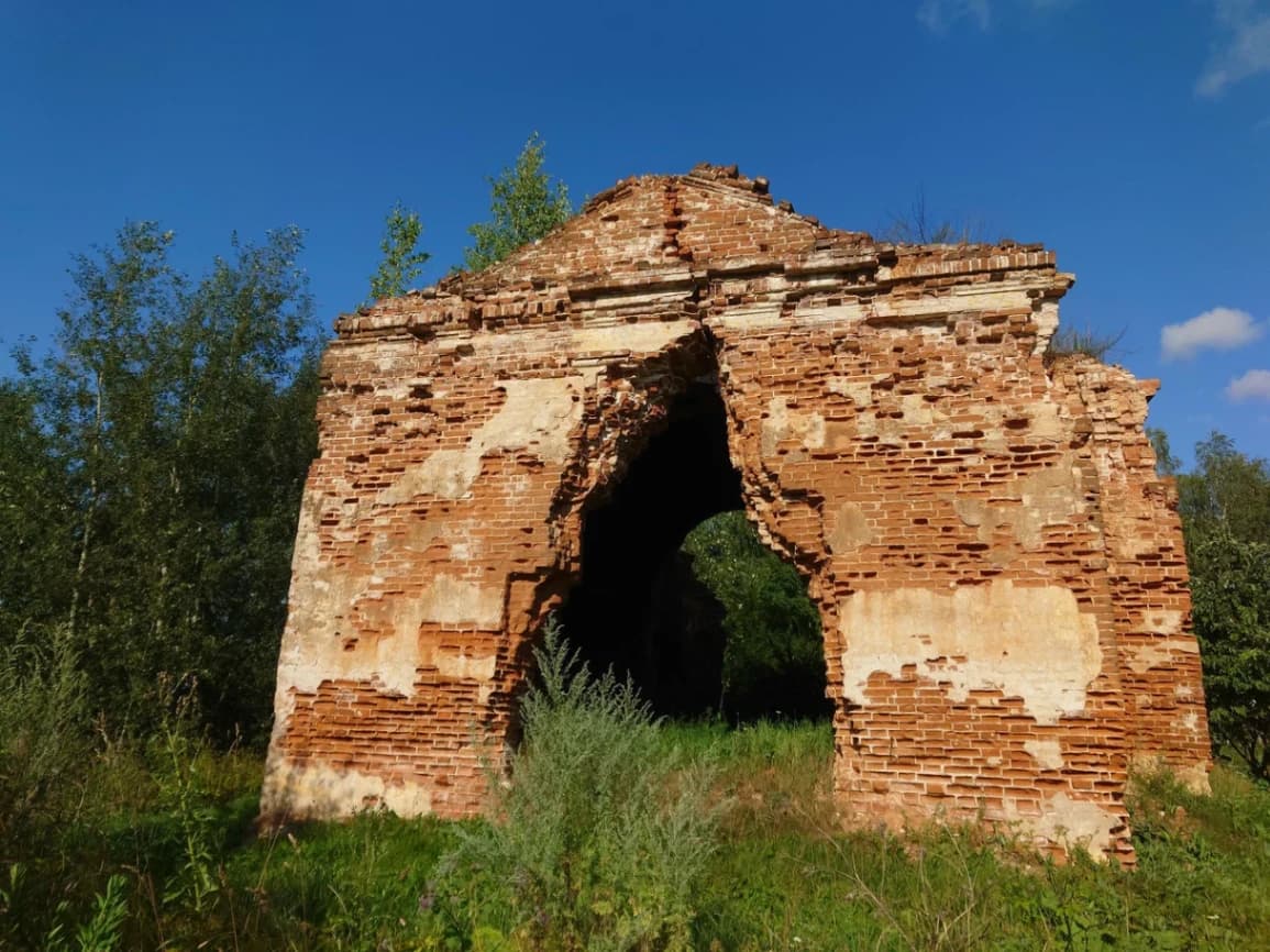 Vishov. The 19th century Church of Peter and Paul