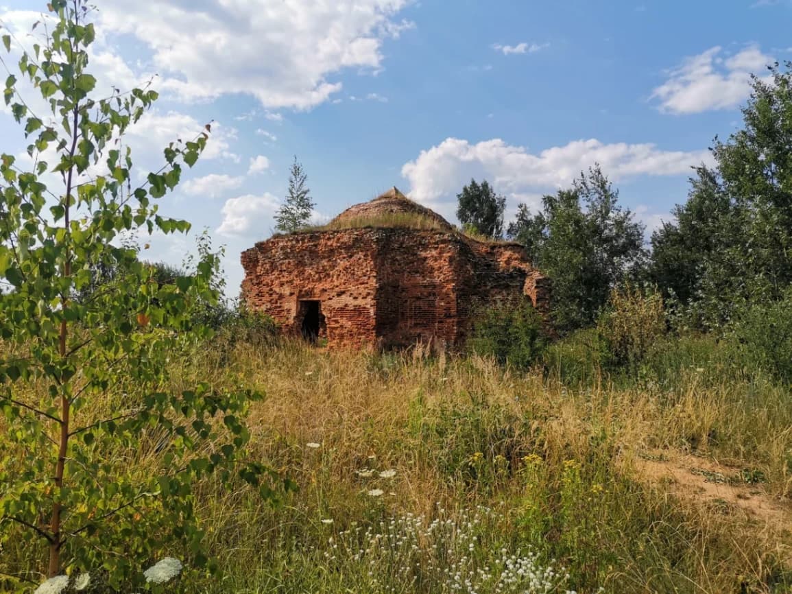 Vishov. The 19th century Church of Peter and Paul