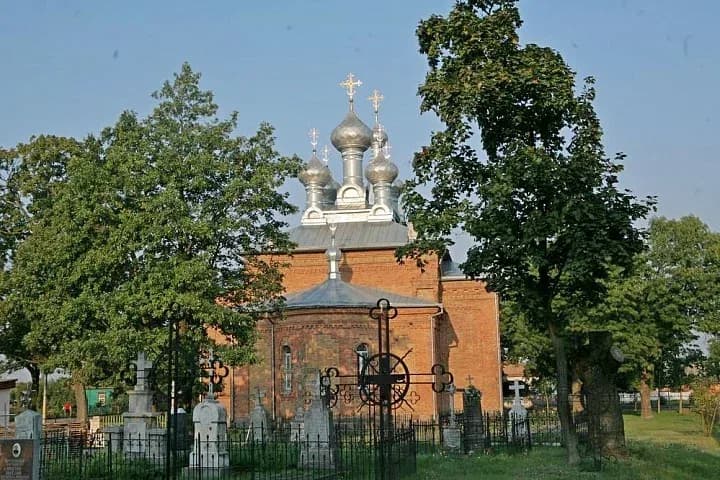 Лунинец. Церковь Воздвижения Креста Господня.