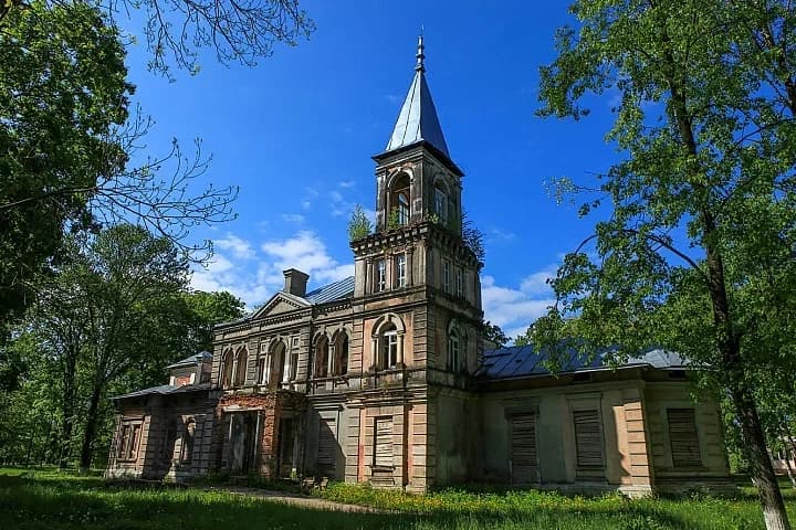 Yastrembel. Kotlubaev Manor.