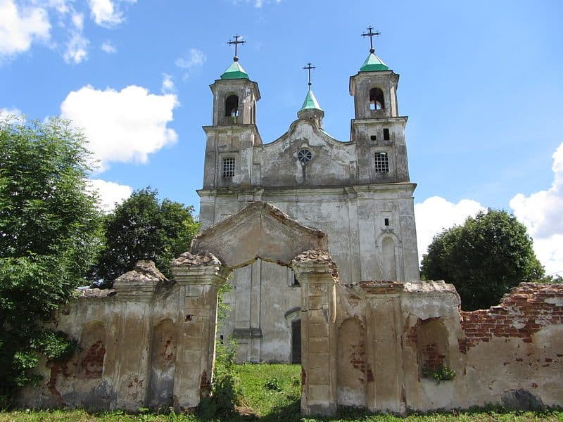 Беница. Костел Святой Троицы.