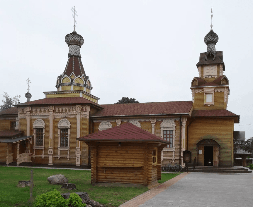 Osipovichi. Holy Cross Church.