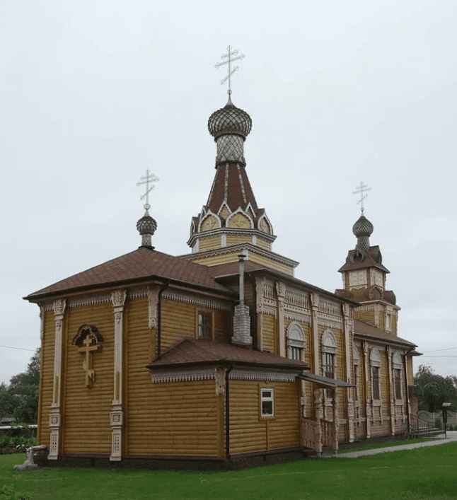 Osipovichi. Holy Cross Church.