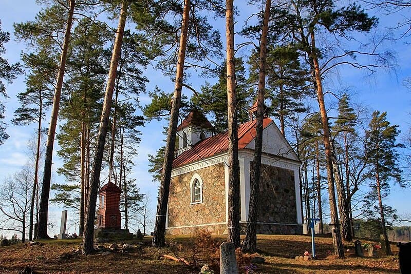 Тупальщина. Часовня-усыпальница Жабровских.