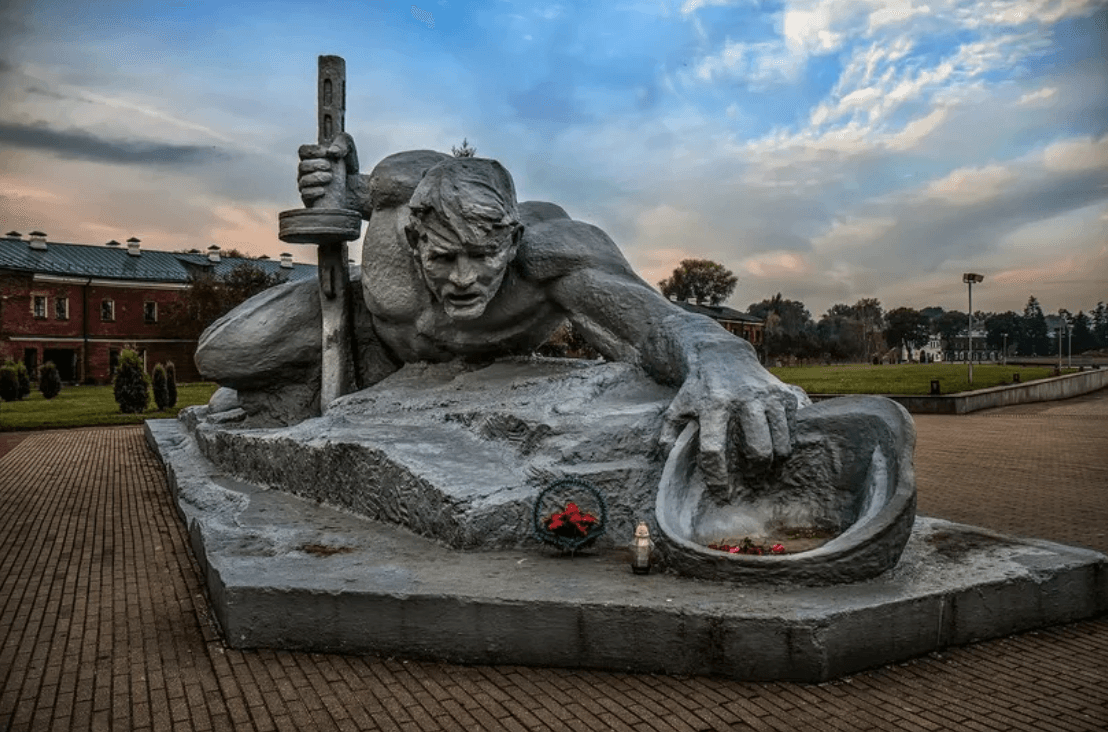 Brest. Monument 'Thirst'.