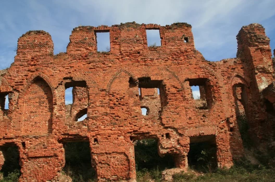 Барысаў. Руіны турэмнага замка.