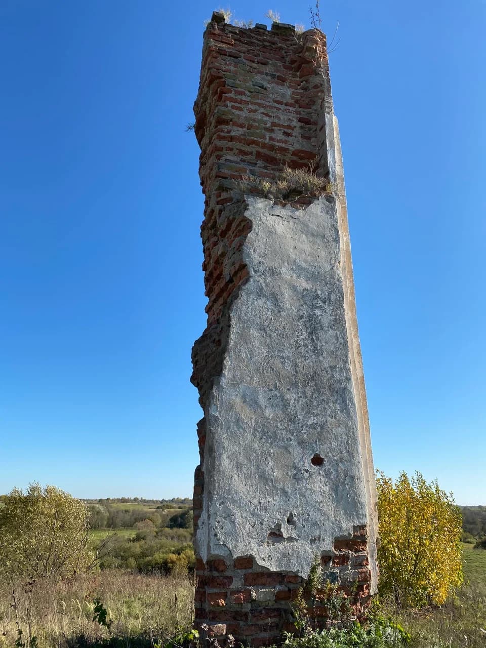 Пачаевічы. Руіны Царквы Пакрова Прасвятой Багародзіцы.