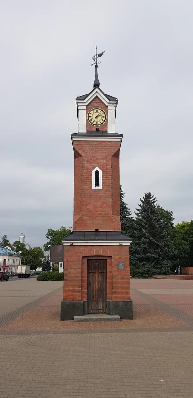 Shchuchin. The clock tower.